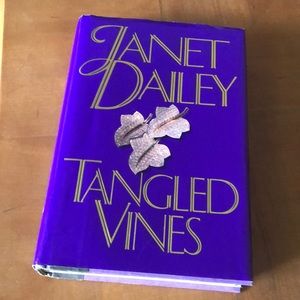 Tangled Vines by Janet Dailey Hardcover